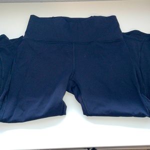 Lululemon crop leggings. 6